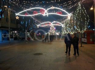 Qytetarët e ndarë për festën e Vitit të Ri, dikush harxhon 1 mijë euro e dikush s’e feston fare