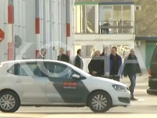 Pamje nga arrestimi i Haradinajt në aeroport [video]