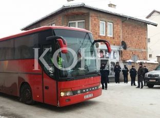 VV: Ardhja e pelegrinëve është provokim, të lirohen të arrestuarit në Gjakovë