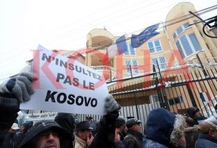  Krejt çka ndodhi në marshin protestues për Ramush Haradinajn sot në Prishtinë [video]