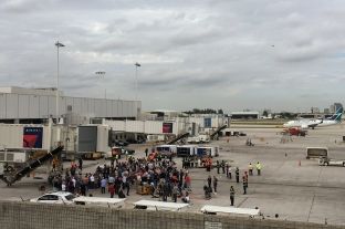 Arrestohet i dyshuari për sulm në Florida, në aeroport ishte një ish-zyrtar i Shtëpisë së Bardhë