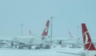 Bora në Stamboll anulon fluturimet nga Prishtina, Shkupi e Tirana