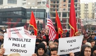 Gjakova në mbrojtje të Haradinajt [video]