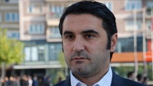 Muhaxhiri: Kosova duhet vendosur vija të kuqe të cilat Serbia s’mund t’i kalojë