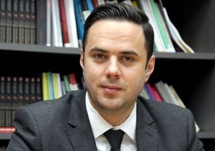  Abdixhiku: Heshtja i jep zemër Serbisë, kështu ajo s’ka për t’u ndalë kurrë
