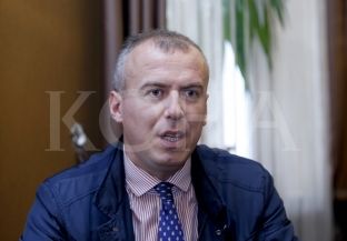 Qorrolli: Fletarrestimet, dëshmi që në dialog palët nuk janë të barabarta