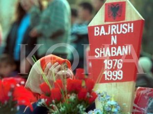  Kosova e bota kujtojnë sot 18 vjetorin e masakrës së Reçakut