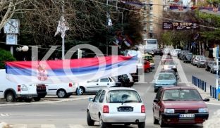  Serbët protestojnë në veri të Mitrovicës