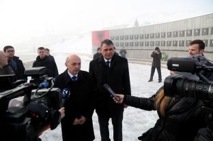 Mustafa nga Reçaku flet për aksionin e mbrëmshëm, thotë se do të rrënohet edhe muri
