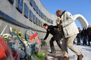  Kurti: Në Reçak për t’ia kujtuar vetes rrënjët dhe çmimin e lirisë