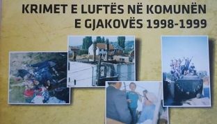 Hapet ekspozita me dëshmi nga krimet e luftës në Gjakovë [Pamje të rënda, kujdes]