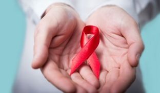 Shqiptarët ende kanë turp të tregojnë se janë prekur nga HIV/AIDS