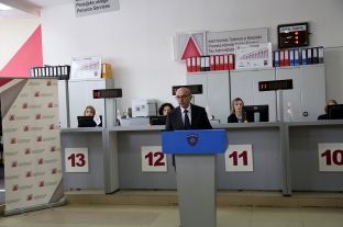 Mustafa lavdëron punën 17 vjeçare të  ATK-së