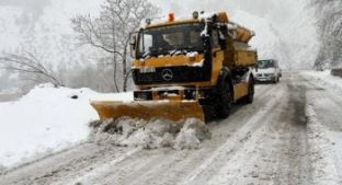 Zonat malore në veri të Shqipërisë ende të bllokuara nga dëbora