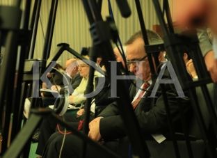 Hasani: Veriu s’është Krimea, por Serbia llogaritë në trazira pas Gjykatës Speciale