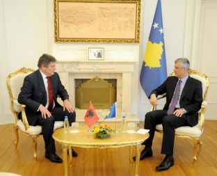 Thaçi falënderoi Topin