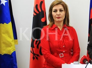 Krejt çfarë u tha sot për ose jo shkarkimin e ambasadores Alma Lama [video]
