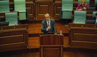 Haxhiu e mbron Thaçin nga Kelmendi për Skënderbeun