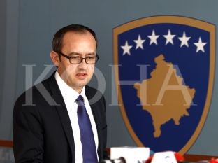  Më 2017-n Kosova do të harxhojë 83 milionë euro për paga [video]