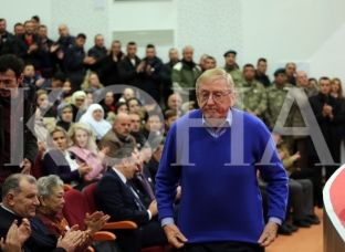 Walker nderohet edhe nga Instituti Kombëtar i Shëndetësisë Publike të Kosovës