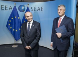 Presidentët dhe kryeministrat e Kosovës dhe Serbisë takohen në Bruksel