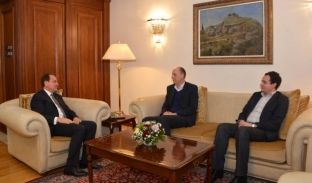 Presidenti Nishani priti drejtuesit e Lëvizjes Vetëvendosje