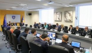 Xhelil Bekteshi zgjedhet drejtor i Aviacionit Civil
