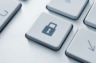 Të rinjtë më të rrezikuarit nga cenimi i privatësisë në Kosovë