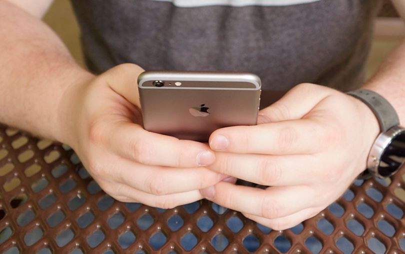 AKI përshtat specifikat teknike në tender për të blerë iPhone 6S