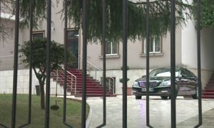 Nishani thërret Llallën, ambasadori Lu takon Tahirin