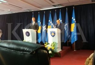 Sekretari i Përgjithshëm i NATO-s, Stoltenberg, takoi liderët e Kosovës