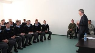  Delawie u mban ligjëratë me fokus korrupsionin kadetëve të FSK-së