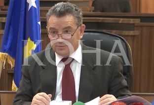 Sali Mekaj vazhdon të gjykohet me dyer të mbyllura për media [video]