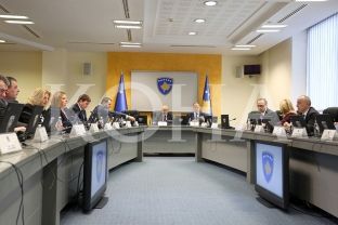 Qeveria aprovon marrëveshjet financiare me vlerë rreth 180 milionë euro
