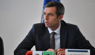Bahri Berisha emërohet drejtor i përgjithshëm i Doganës së Kosovës [dokument]