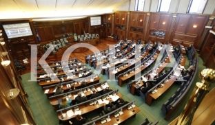 Votohet rezoluta për arsimin parashkollor, parafillor dhe universitar