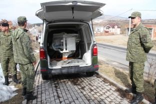  FSK-ja i dhuron Novobërdës një karrige stomatologjike