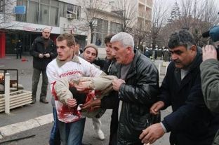Vetëvendosje kujton protestën e 10 shkurtit