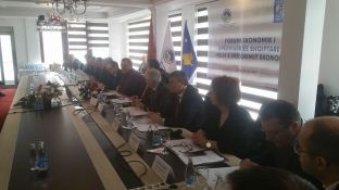 Hoti : Po unifikohen ekonomitë e Kosovës dhe të Shqipërisë