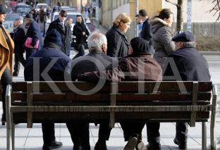  Pensionistët: Qeveria po e mban peng vendimin e Strasburgut për pensionet