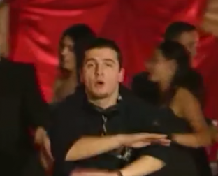 Kur ministri Memli Krasniqi ishte këngëtar [video]