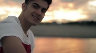 Të rinjtë e suksesshëm në skenën muzikore [video]