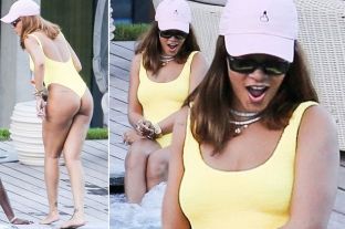 Rihanna në bikini të verdha argëton pushuesit në Zvicër