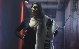 Këngëtarja nga Kosova në top-listën e MTV-së [video]