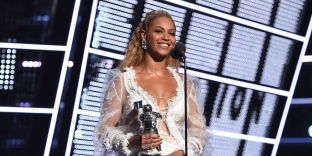  Beyonce hyn në histori të MTV VMA