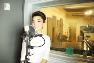 Enisa Nikaj drejt skenës ndërkombëtare [video]