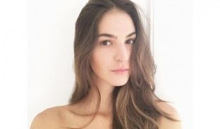 Emina Çunmulaj i uron vëllait ditëlindjen [foto]