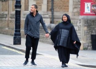 Janet Jackson shfaqet me veshje islame pas lajmërimit të shtatzënisë