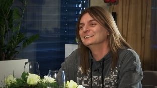 Rexhepagiqi paralajmëron këngë të reja [video]