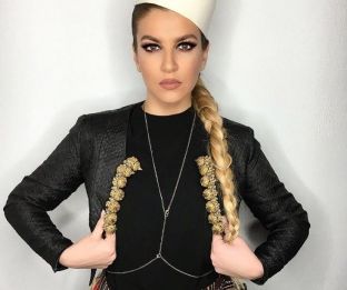 Leonora Jakupi: Mos ma prek ushtarin tim që solli lirinë